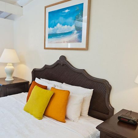 Regent Apartments Holetown Exterior photo